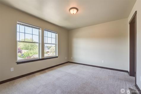3323 Hoyt Avenue Everett WA 98201