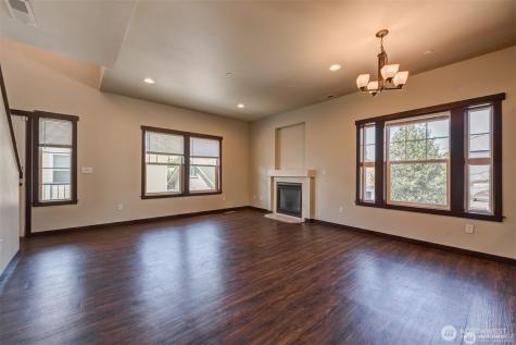 3323 Hoyt Avenue Everett WA 98201