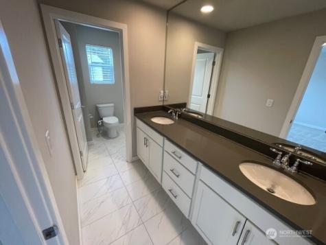 13420 Manor Way Lynnwood WA 98087