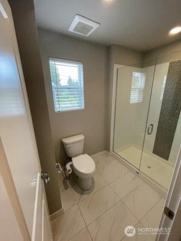 13420 Manor Way Lynnwood WA 98087