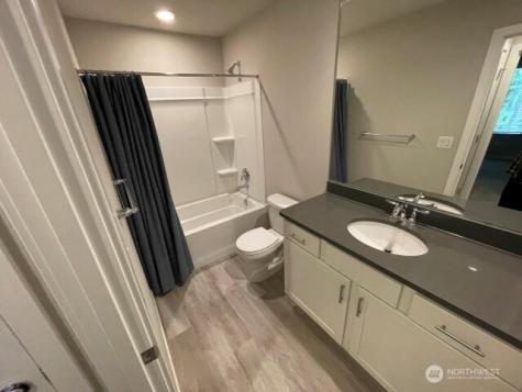 13420 Manor Way Lynnwood WA 98087