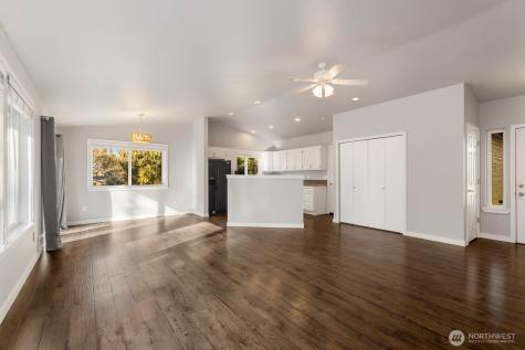 3122 Glacier Lane Camano Island WA 98282