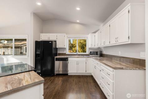 3122 Glacier Lane Camano Island WA 98282