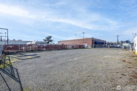 321 State Avenue N Kent WA 98030