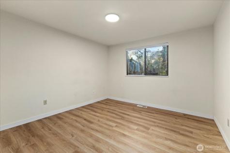 9607 122nd Avenue SE Renton WA 98056