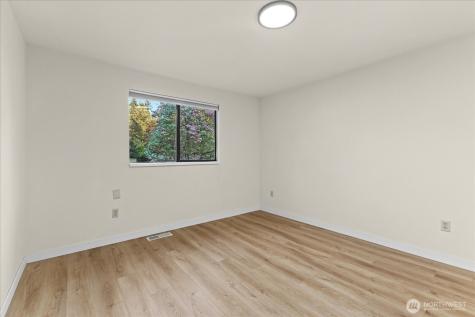 9607 122nd Avenue SE Renton WA 98056