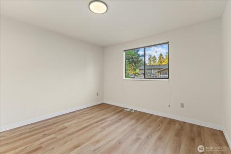 9607 122nd Avenue SE Renton WA 98056