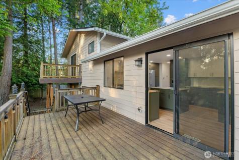 9607 122nd Avenue SE Renton WA 98056