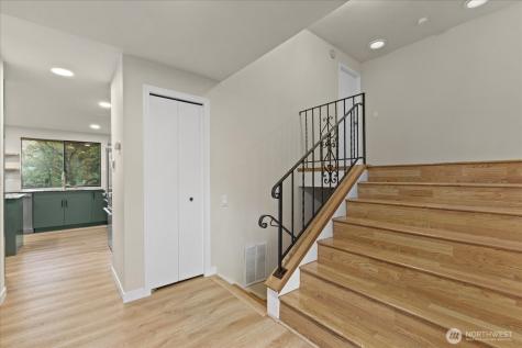 9607 122nd Avenue SE Renton WA 98056