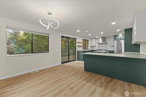 9607 122nd Avenue SE Renton WA 98056