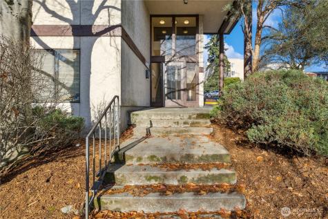 2100 N 106th Street Seattle WA 98133