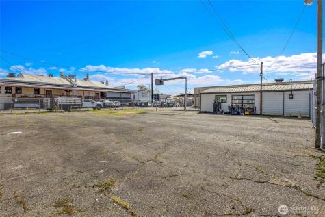 9808 17th Avenue SW Seattle WA 98106
