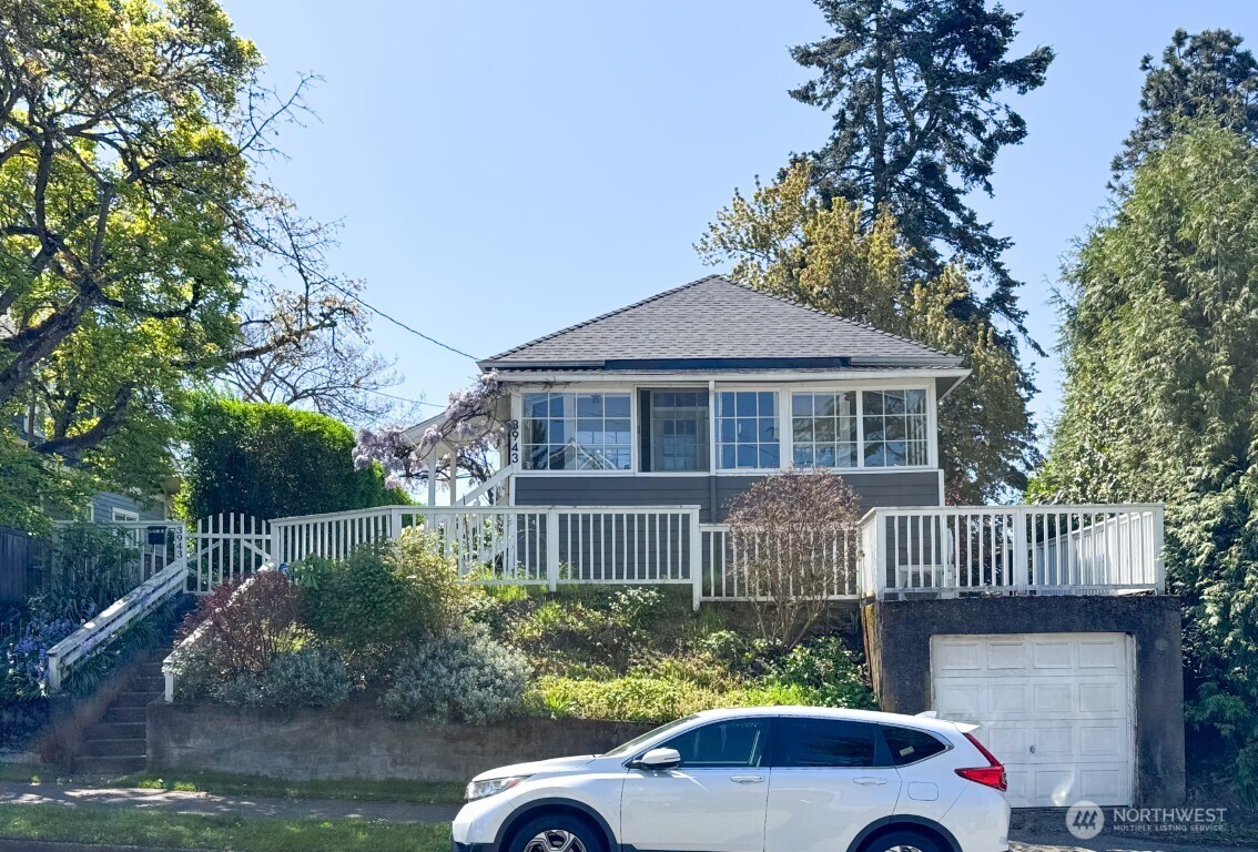 3943 S Orcas Street Seattle WA 98118