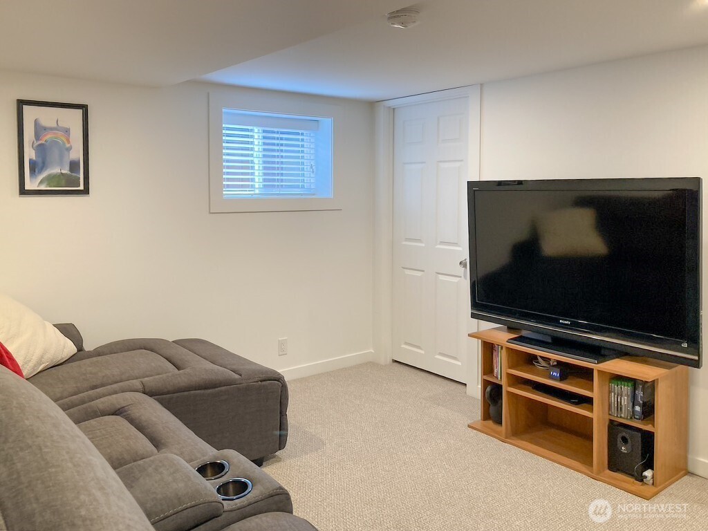 3943 S Orcas Street Seattle WA 98118