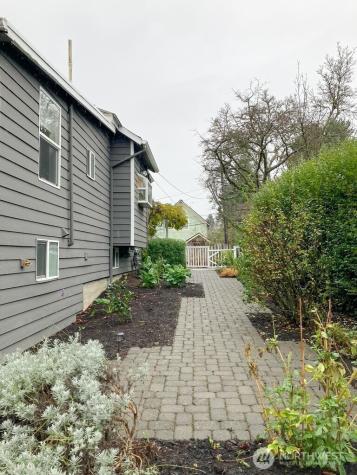 3943 S Orcas Street Seattle WA 98118