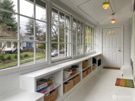 3943 S Orcas Street Seattle WA 98118