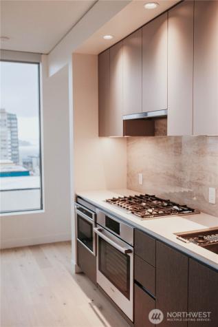 2510 6th Avenue Seattle WA 98121