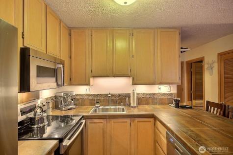 220 Tanner Way Snoqualmie Pass WA 98068