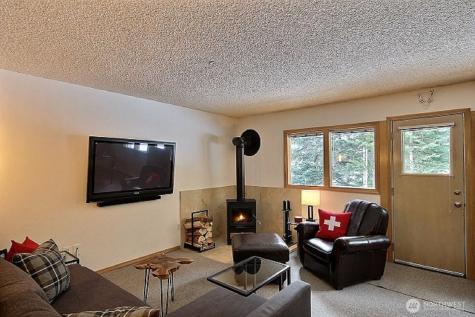 220 Tanner Way Snoqualmie Pass WA 98068
