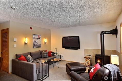 220 Tanner Way Snoqualmie Pass WA 98068
