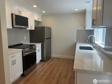 14309 NE 7th Place Bellevue WA 98007