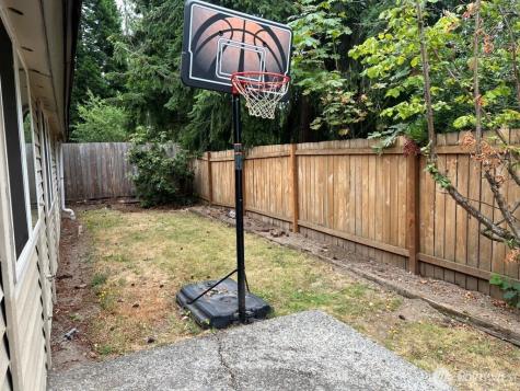 14309 NE 7th Place Bellevue WA 98007