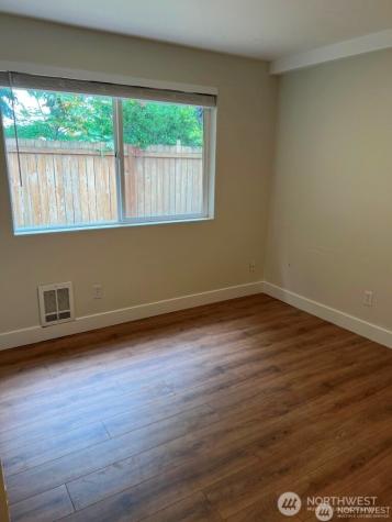 14309 NE 7th Place Bellevue WA 98007