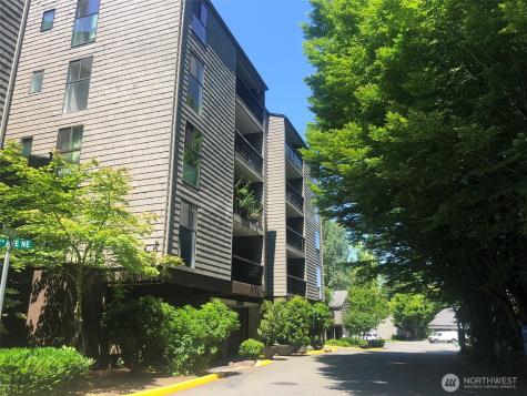 6479 137th Avenue NE Redmond WA 98052