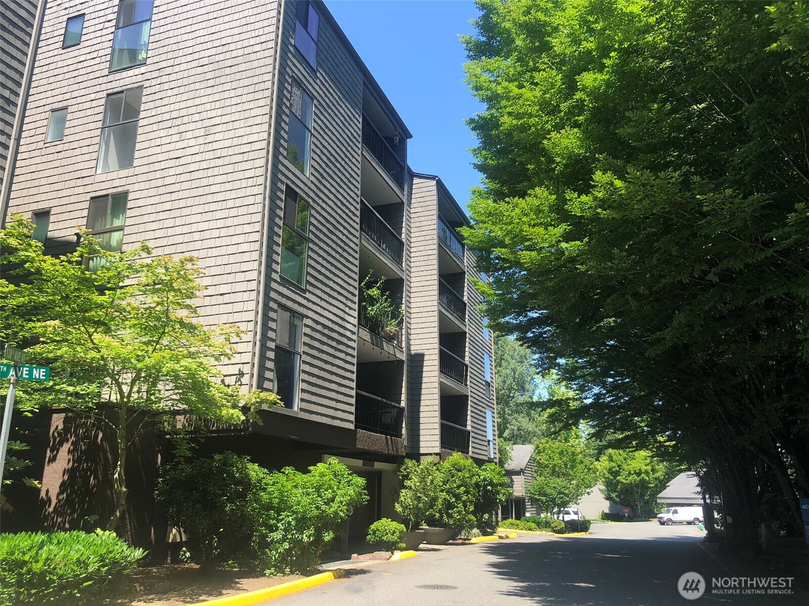 6479 137th Avenue NE Redmond WA 98052