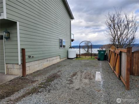 2919 Viewmont Place Camano Island WA 98282