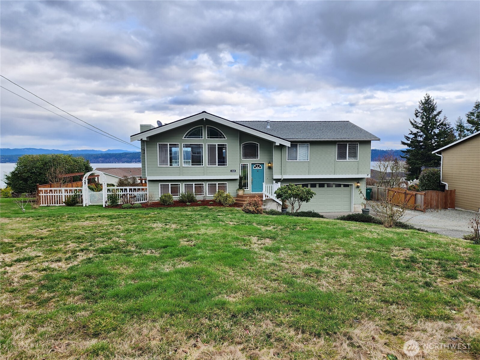 2919 Viewmont Place Camano Island WA 98282