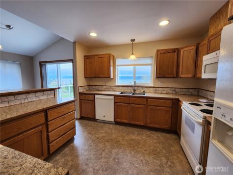 2919 Viewmont Place Camano Island WA 98282