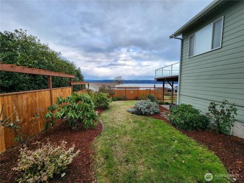 2919 Viewmont Place Camano Island WA 98282