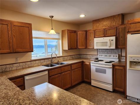 2919 Viewmont Place Camano Island WA 98282