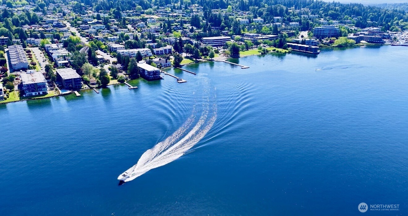 6333 Lake Washington Boulevard NE Kirkland WA 98033