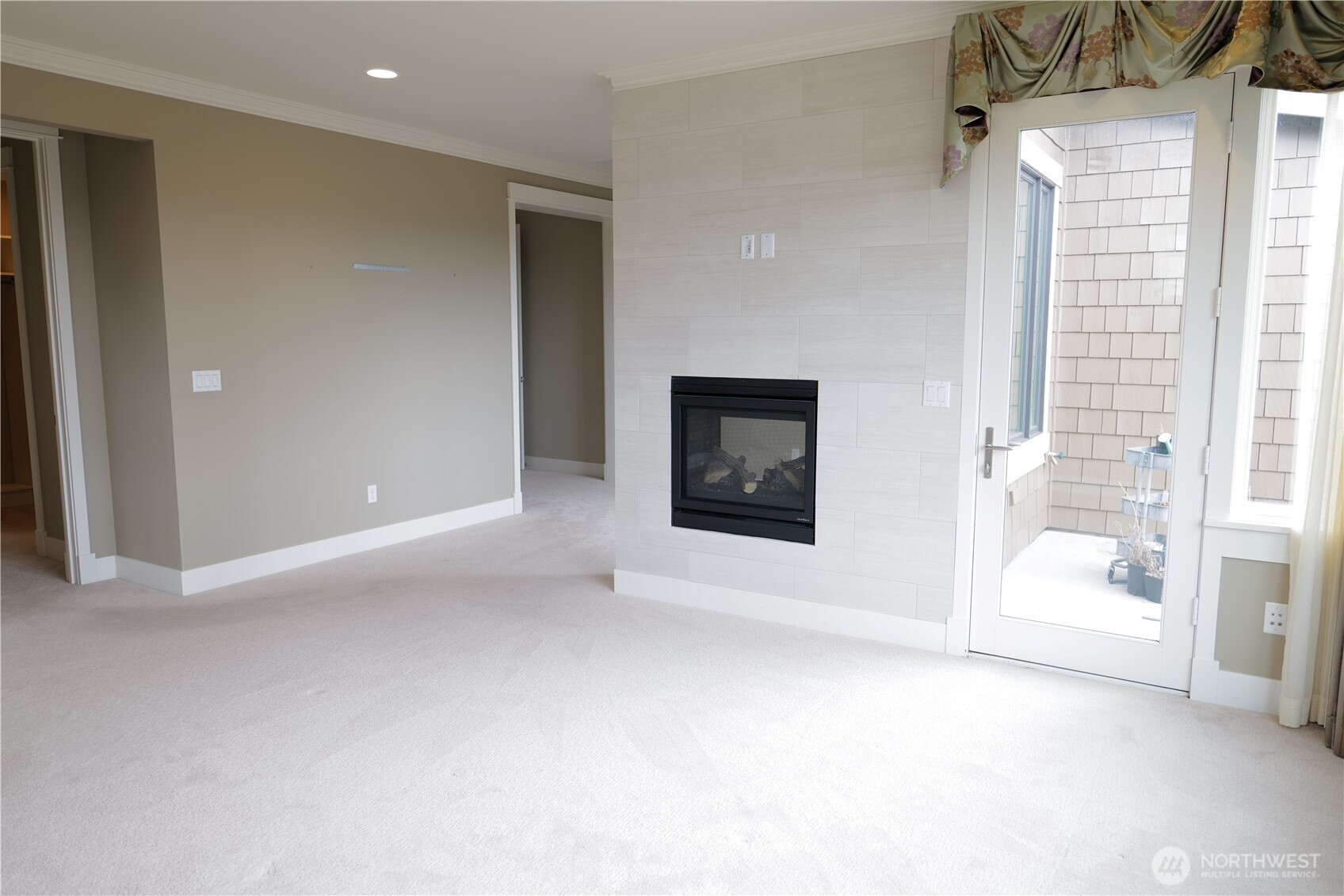 9723 NE 13th Street Clyde Hill WA 98004