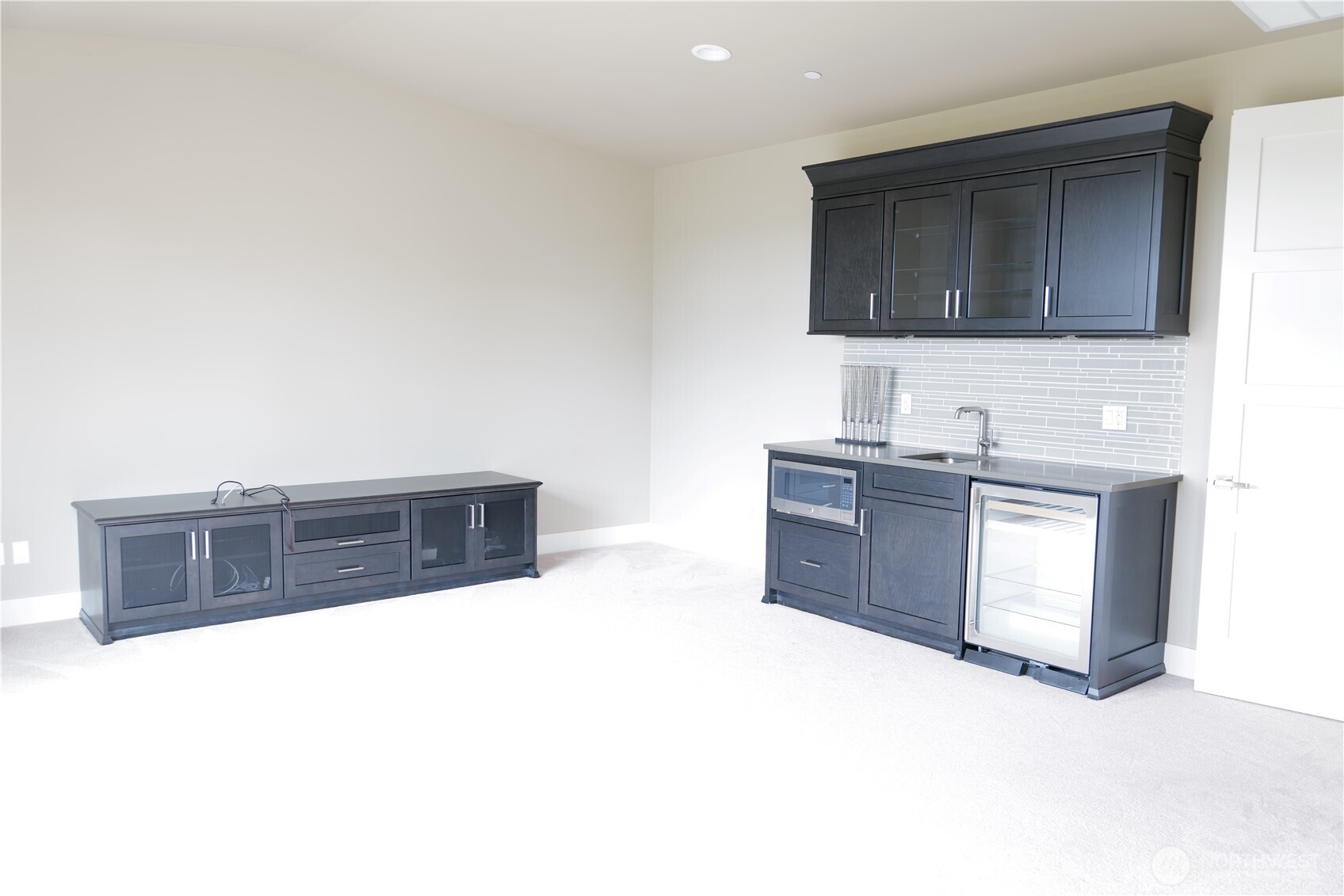 9723 NE 13th Street Clyde Hill WA 98004