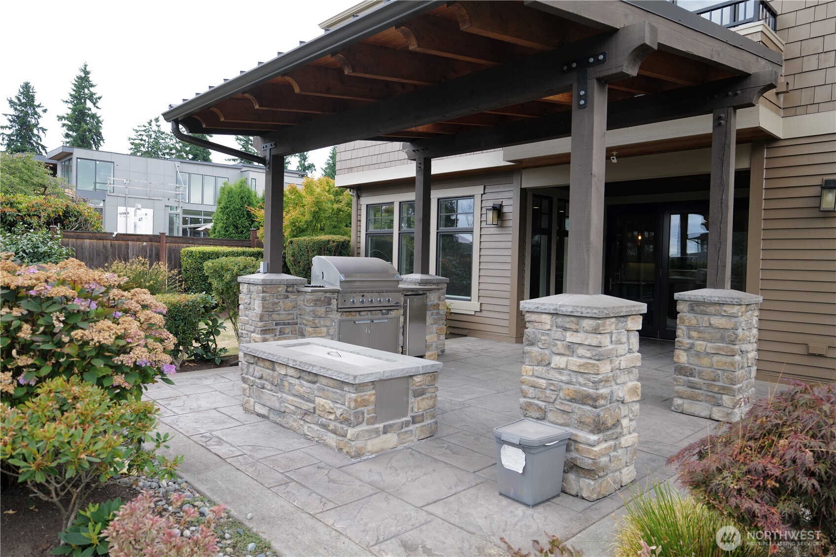 9723 NE 13th Street Clyde Hill WA 98004