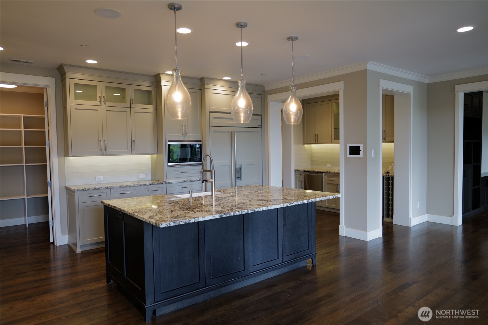 9723 NE 13th Street Clyde Hill WA 98004