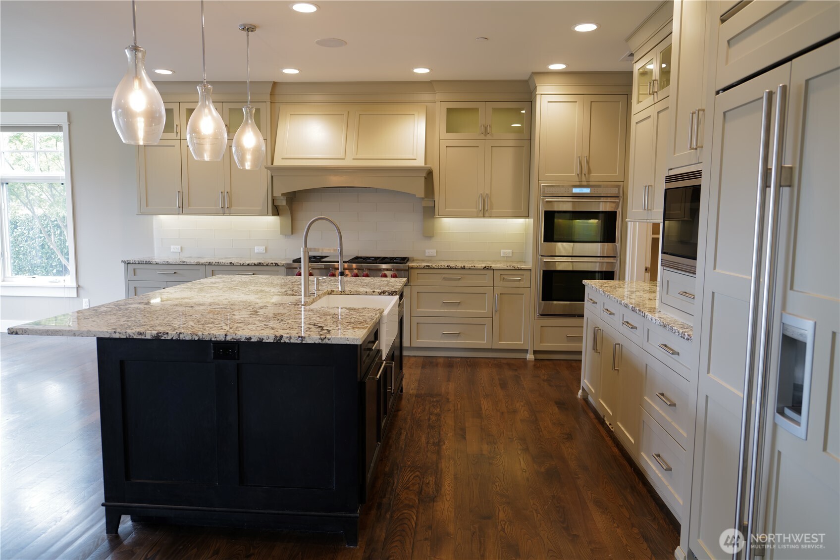9723 NE 13th Street Clyde Hill WA 98004
