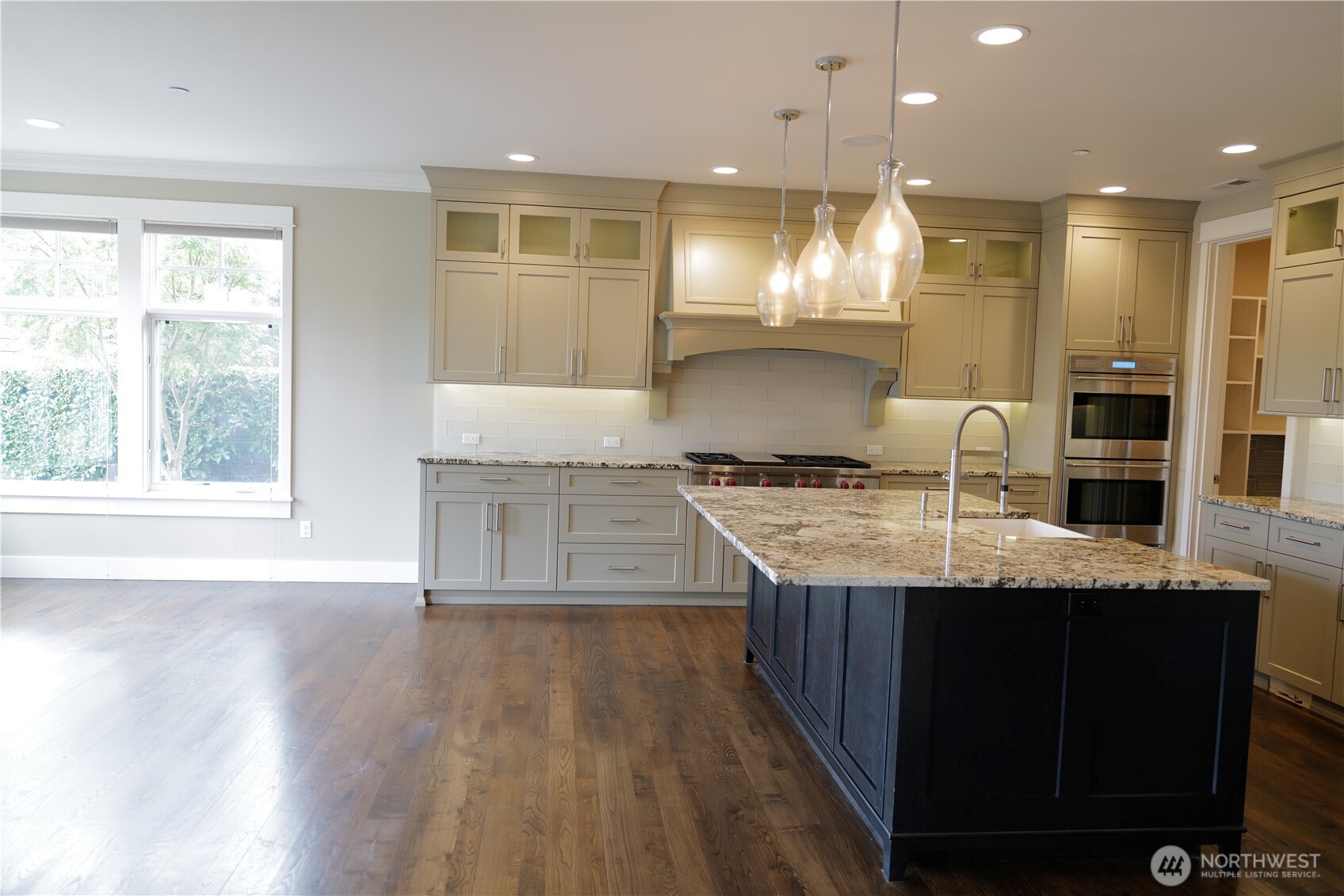 9723 NE 13th Street Clyde Hill WA 98004
