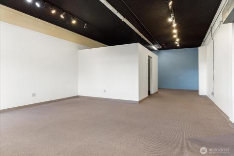 270 SE Pioneer Way Oak Harbor WA 98277