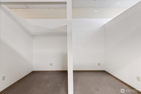 270 SE Pioneer Way Oak Harbor WA 98277