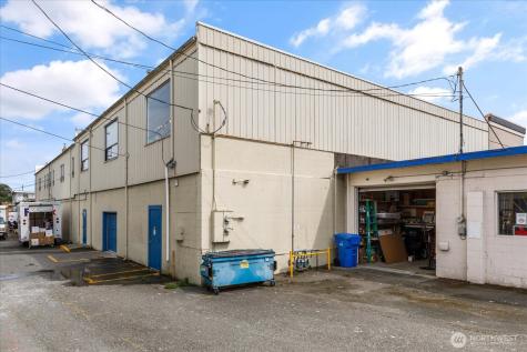 270 SE Pioneer Way Oak Harbor WA 98277