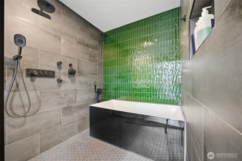 615 E Pike Street Seattle WA 98122