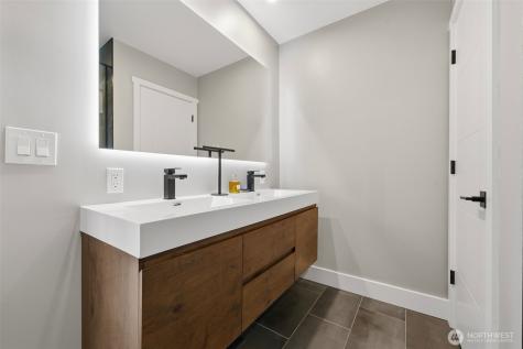 615 E Pike Street Seattle WA 98122