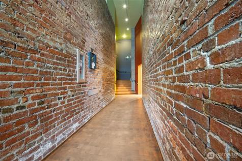 615 E Pike Street Seattle WA 98122