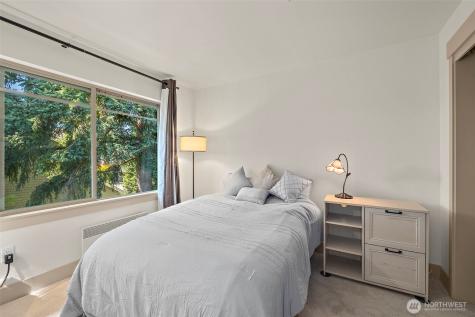 511 100th Avenue NE Bellevue WA 98004