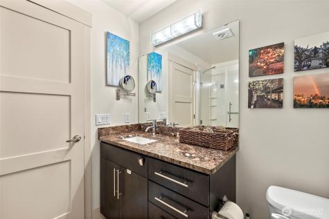 511 100th Avenue NE Bellevue WA 98004