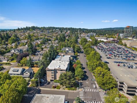 511 100th Avenue NE Bellevue WA 98004